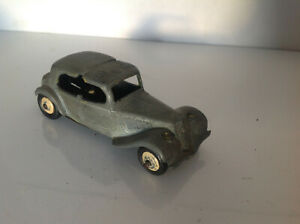【送料無料】模型車 モデルカー ディンキーシトロエンdinky toys citroen 11bl