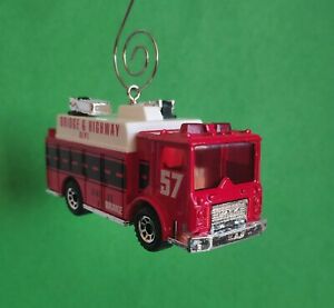 【送料無料】模型車 モデルカー クリスマスツリーカスタムマッチボックスマックパワートラック