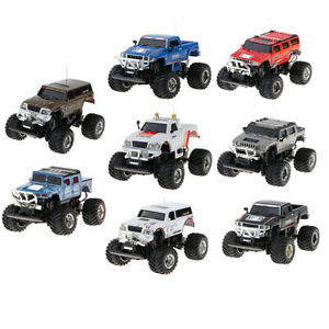 【送料無料】模型車 モデルカー バッテリーカークローラーモンスターrc car with rechargeable battery 4wd 158 crawlers vehicle monster|hokushin