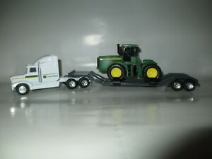 【送料無料】模型車 モデルカー エルトルピータービルトローボイセミジョンディアトターertl peterbilt lowboy semi w john deere 4wd tractor