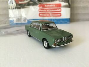 【送料無料】模型車 モデルカー ランチアベルリナスターラインカーイタリアコレクションハシェットファイルlancia 2000 berlina 143 starline car italian for collection hachette file