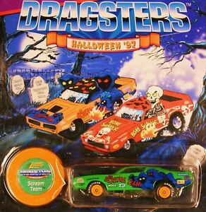 【送料無料】模型車 モデルカー ハロウィンストリラーレスクワッドドラドラグスターダジョニーライトニングhalloween strillare squadra dragster da johnny lightning