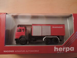 【送料無料】模型車 モデルカー herpa 858003 iveco fire enable roll container neutral bnib 34140