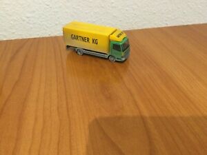 【送料無料】模型車 モデルカー メルセデスガートナーオーストリアラリタットmercedes gartner kg austria 187 raritat