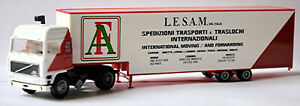 【送料無料】模型車 モデルカー ボルボグローブトロッタージャンボスーツケースイタリアヘルパvolvo f12 globetrotter jumbo suitcase articulated le sam italy 187 herpa 142106|hokushin