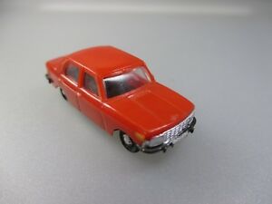 【送料無料】模型車 モデルカー モデルワートブルクバージョンセットシューブespewe, gdr model wartburg, old version 2 firemen set schub 48