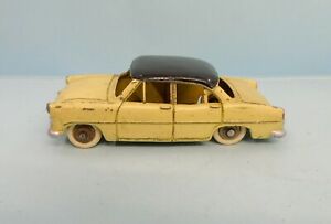 【送料無料】模型車 モデルカー ディンキーフランスシムカベルサイユ28247 dinky toysfrance24z simca versailles|hokushin