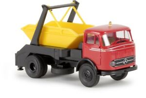 【送料無料】模型車 モデルカー ブレキナメルセデスベンツスキップレッドブラックゲルブ|hokushin