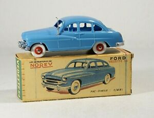 【送料無料】模型車 モデルカー フォードヴェデットプランチャメタルリーディシオンエンカハnorev ford vedette 54 plancha metal 143 reedicion en caja