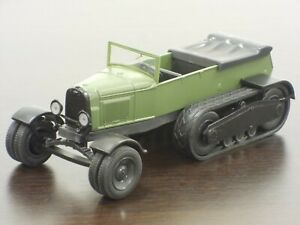 【送料無料】模型車 モデルカー ハーフトラックトランスポーターデアゴスティーニオートレジェンド