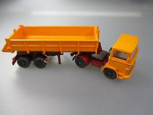 【送料無料】模型車 モデルカー ワイキングリアアシッドキャットシューブwiking foldable rear mb 1317, acid katnr11553 schub 22