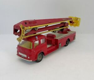 【送料無料】模型車 モデルカー コーギーイングランドベッドフォードサイモンシュノーケルバスケット29591 corgi toysenglandbedford simon snorkel basket fireman 143
