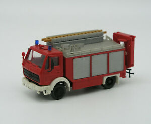 【送料無料】模型車 モデルカー モデルリュストワーゲンクレーンプレザーfire brigademodel 1017 mb rustwagen with crane preiser, 187