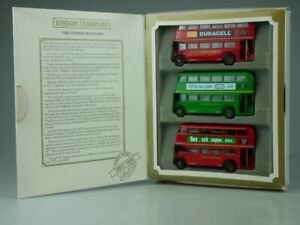 【送料無料】模型車 モデルカー ギルボウバスコレクションロンドントランスポートセットボックスgilbow 176 3 buses collection london transport set 5060 box 113635