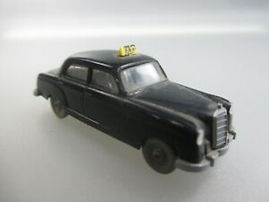 【送料無料】模型車 モデルカー ワイキングタクシーメルセデスシアwiking taxi mercedes 220, 1954 acidic hb 3751 shear 22