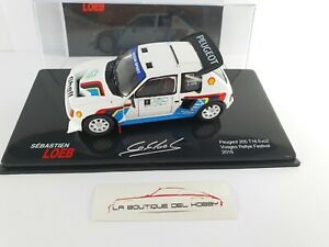 【送料無料】模型車 モデルカー プジョーヴォージュラリーフェスティバルローブアルタヤスケールpeugeot 205 t16 evo2 vosges rallye festival s loeb 2016 altaya scale 143