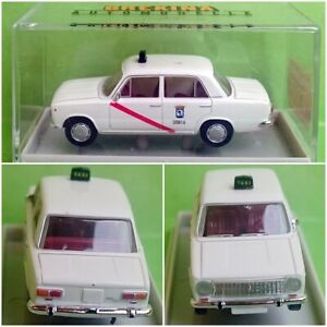【送料無料】模型車 モデルカー ブレキナフィアットタクシーマドリードエンロスアニョスbrekina 187 ho fiat 124 taxi madrid en los anos 70