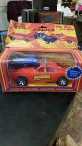 【送料無料】模型車 モデルカー フォードマスタングリモートコントロールバッテリーヴィンテージford mustang fire dept remote control battery operated made inhong kong vintage