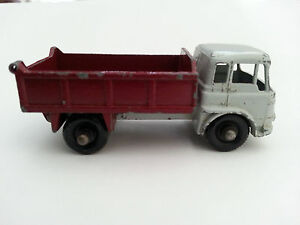 【送料無料】模型車 モデルカー レスニーマッチボックスベッドフォードトンティッパーlesney matchbox 3 bedford 7 12 ton tipper