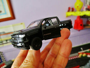 【送料無料】模型車 モデルカー シボレーシルバラードウェリーchevrolet silverado welly 134