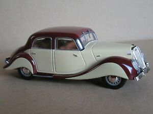 【送料無料】模型車 モデルカー パンハルトダイナミックバイカラー542o ixo panhard dynamic 1939 bicolor 143｜hokushin
