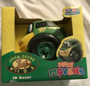 【送料無料】模型車 モデルカー ジョンディアキッズミニムーバーズレーサーヶ1999 ertl john deere kids mini movers jd racer 18 months