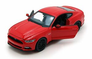 【送料無料】模型車 モデルカー マイストレッドフォードマスタング124 maisto red 2015 ford mustang gt