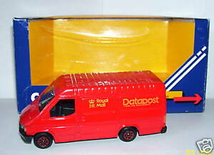 【送料無料】模型車 モデルカー コーギーフォードトランジットロイヤルボックスcorgi ford transit royal mail post ice ptt box