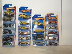 【送料無料】模型車 モデルカー アソートホットホイールプレミアアディレクティブルショートロットlot of 18 assorted hot wheels 2010 premier addition collectible some short|hokushin