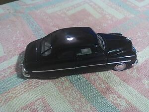 【送料無料】模型車 モデルカー ヴィンテージマーキュリークラブクーペスケールミニカーvintage 1949 mercury club coupe in 124 scale diecast car