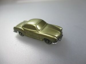 【送料無料】模型車 モデルカー ワイキングカルマンギアゴールドメタリックwiking karmann ghia, gold metallic schub 19