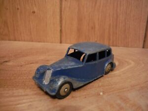 【送料無料】模型車 モデルカー ディンキートライアンフdinky 40b triumph 1800 006