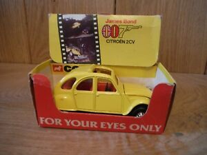 【送料無料】模型車 モデルカー コーギーシトロエンボックスcorgi 51655 for your eyes only 007 citroen 2cv boxed mm2｜hokushin