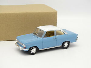 【送料無料】模型車 モデルカー スターラインオペルカデットクーペブラウstarline sb 143 opel kadett a coupe blau｜hokushin