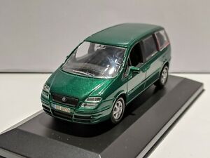 【送料無料】模型車 モデルカー フィアットユリシーズグリーンコードノレブレアfiat ulysse green code 3 mpv 143 norev rare