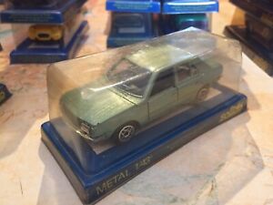 【送料無料】模型車 モデルカー ソリドルノーsolido 143 renault 18 metal