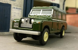 【送料無料】模型車 モデルカー スケールランドローバーステーションワゴングリーンオックスフォード176 00 scale model land rover 2 2a 109 225 26 lwb station wagon green oxford 13,879円