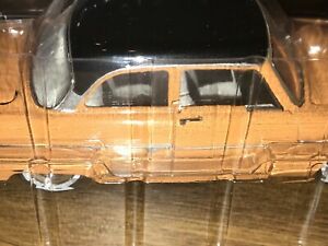 【送料無料】模型車 モデルカー モーターフォードカスタムラインチューダーnational motor museum 1954 ford custom line tudor 05400 preowned