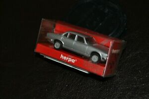 【送料無料】模型車 モデルカー ジャガープラスチックモデルスケールヘルパミントヴィンテージモデルjaguar xj 126 plastic model ho scale by herpa, mint vintage model
