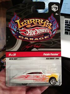 【送料無料】模型車 モデルカー ホットホイールラリーガレージパープルパッションhot wheels larrys garage purple passion 10 of 20 white