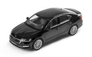 【送料無料】模型車 モデルカー スコダオクタヴィアブラックマジック