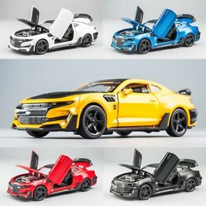 【送料無料】模型車 モデルカー ミニカーシボレーカマロカーモデルキッズトイズサウンドライトプルバック