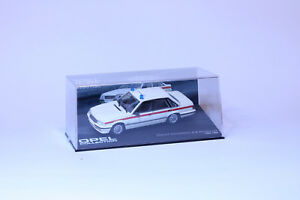 【送料無料】模型車 モデルカー オペルコレクションオペルサムアレムドopel collection opel senator a2 ambulance emergency doctor samu allemand 143