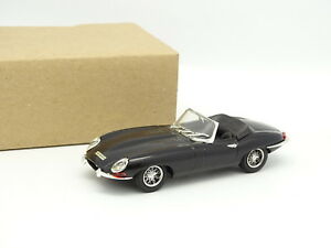 【送料無料】模型車 モデルカー モデルジャガーアートカブリオレシュワルツmodell box sb 143 jaguar art e cabriolet schwarz|hokushin