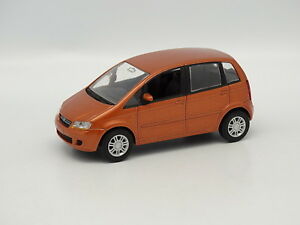 【送料無料】模型車 モデルカー ノレフフィアットアイデアオレンジnorev sb 143 fiat idea orange|hokushin
