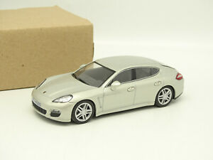 【送料無料】模型車 モデルカー ソリドポルシェパナメーラグリギャsolido sb 143 porsche panamera grigia|hokushin