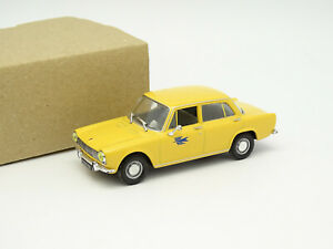 【送料無料】模型車 モデルカー ユニバーサルシムカコントロールセンターuh universal hobbies sb 143 simca 1300 1965 control center