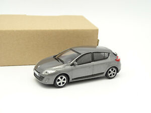 【送料無料】模型車 モデルカー モンドルノーメガーヌグレードアmondo sb 143 renault megane grey 5 doors|hokushin