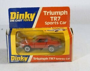 【送料無料】模型車 モデルカー ディンキートイズoトライアンフスポーツカーヌエボエンカハdinky toys gb n o 211 triumph tr7 sports car nuevo en caja mib｜hokushin
