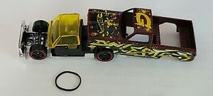 【送料無料】模型車 モデルカー ホットホイールシェビーシルバラードピックアップトラックプラスチックホイール